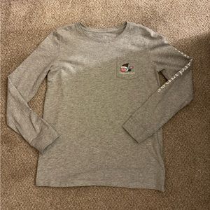 Vineyard Vines girls Christmas tee, size Large